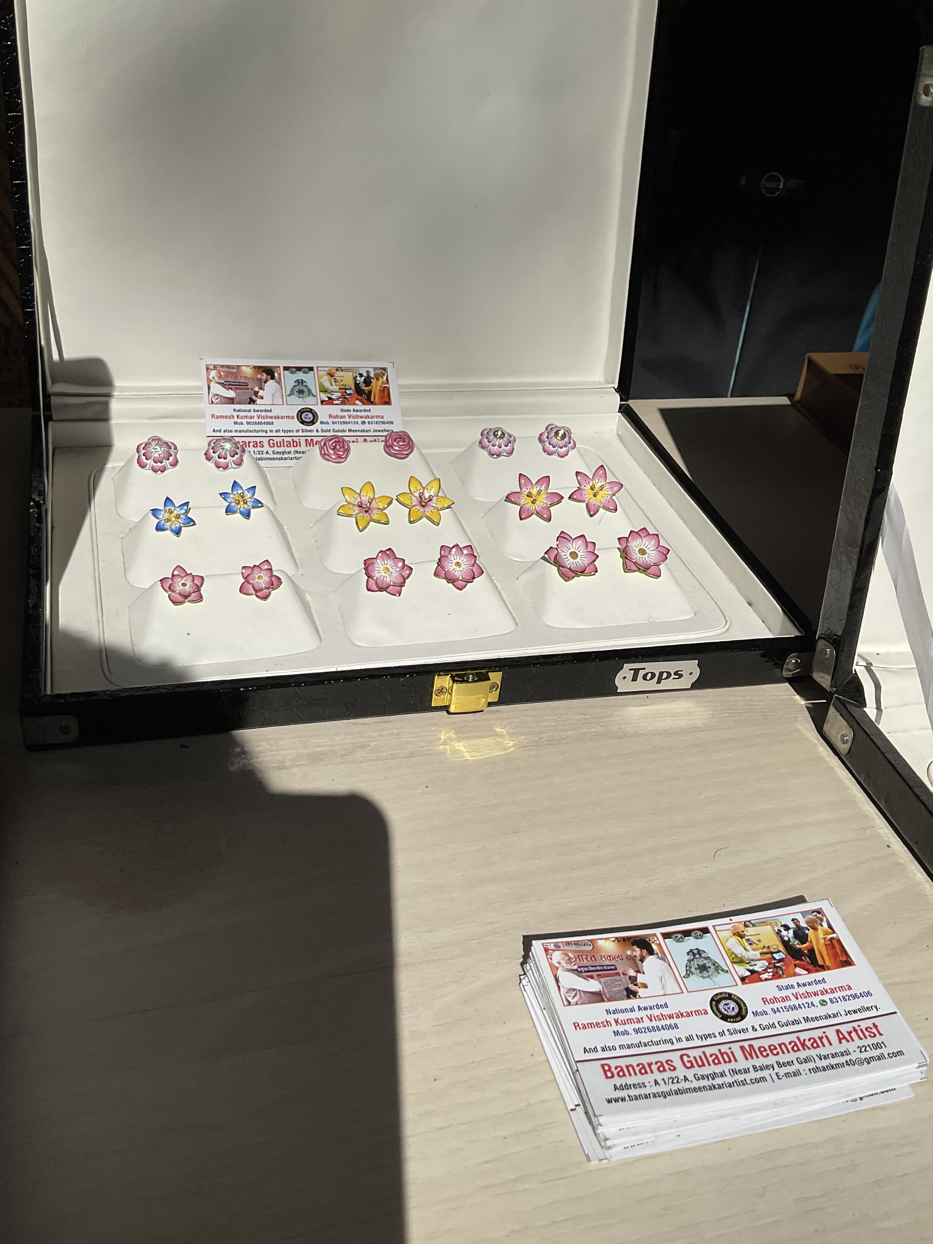 Gulabi Meenakari jewelry detail 2