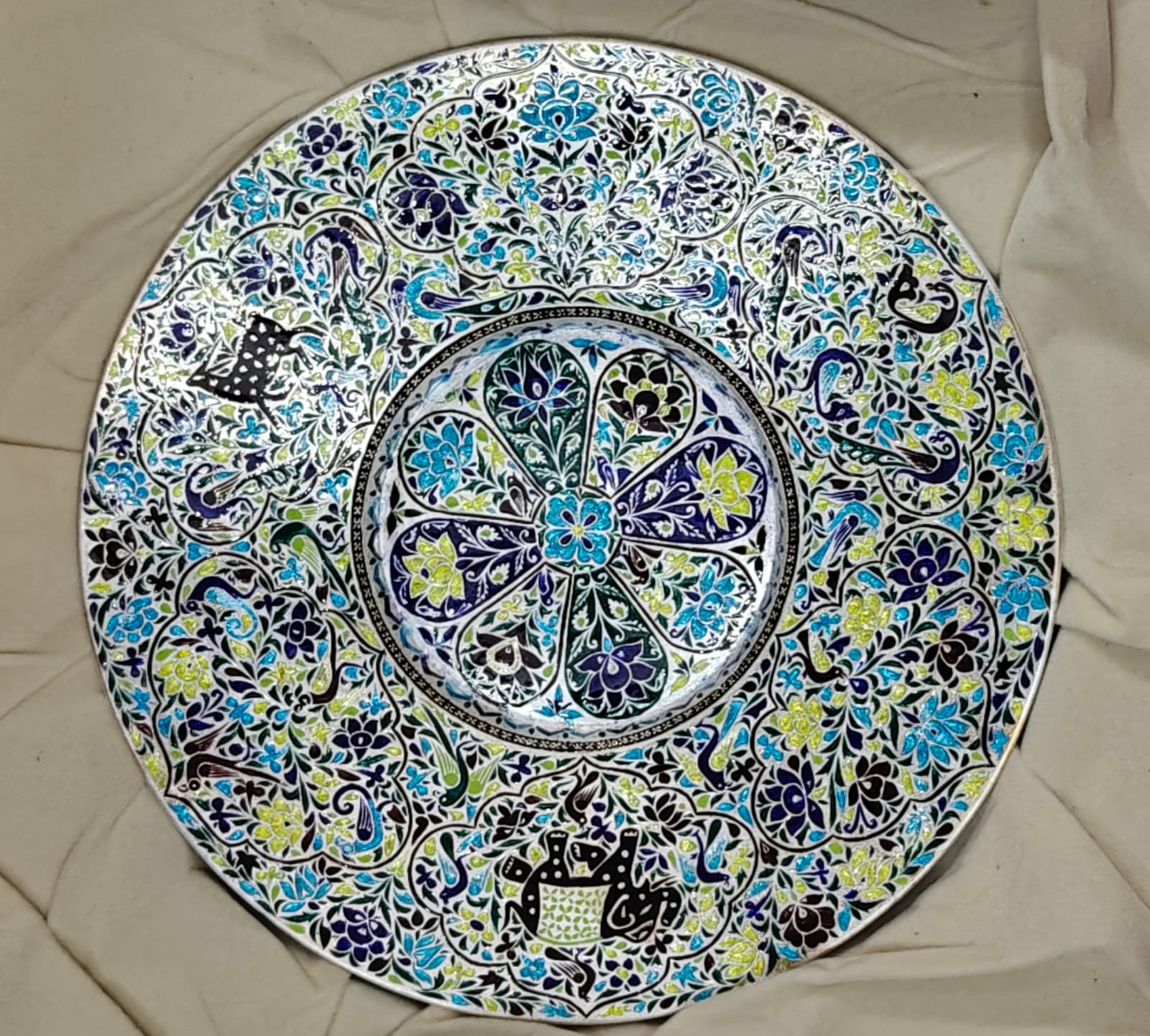 Kundan Meenakari jewellery detail 2