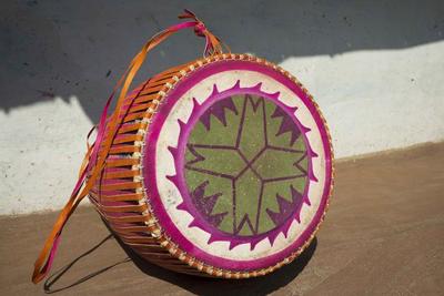 Mandar drum detail