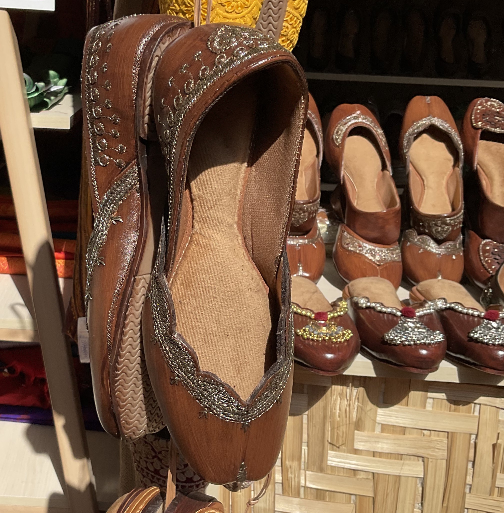 Tilla embroidery detail 3