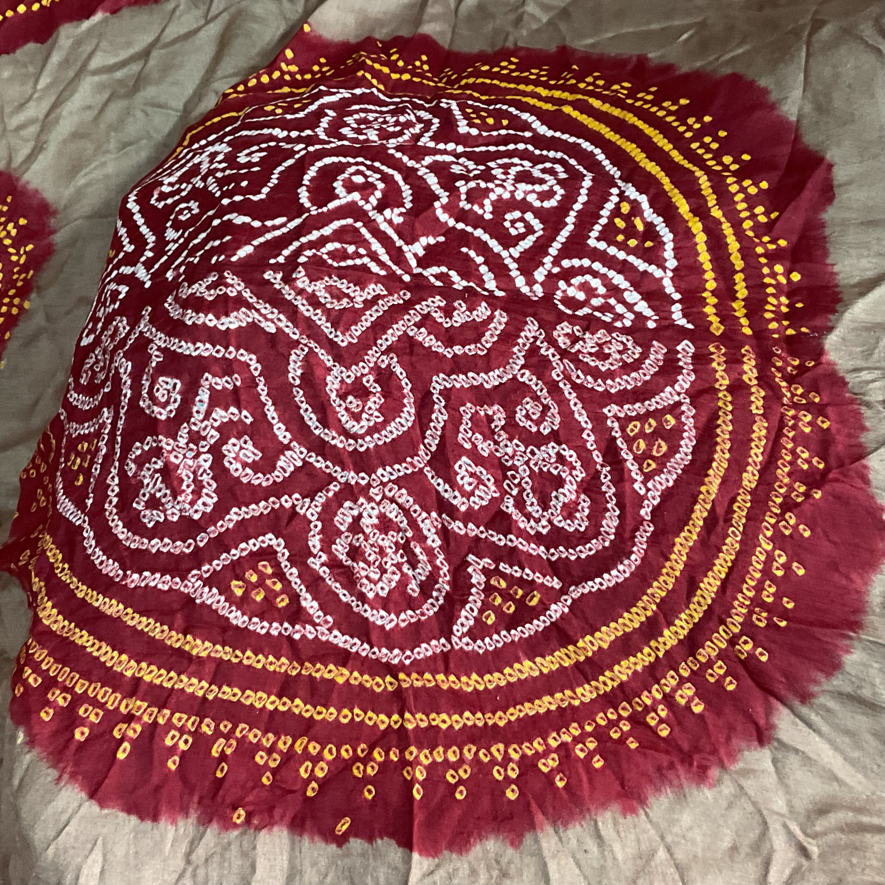 Kutch Bandhani example 3